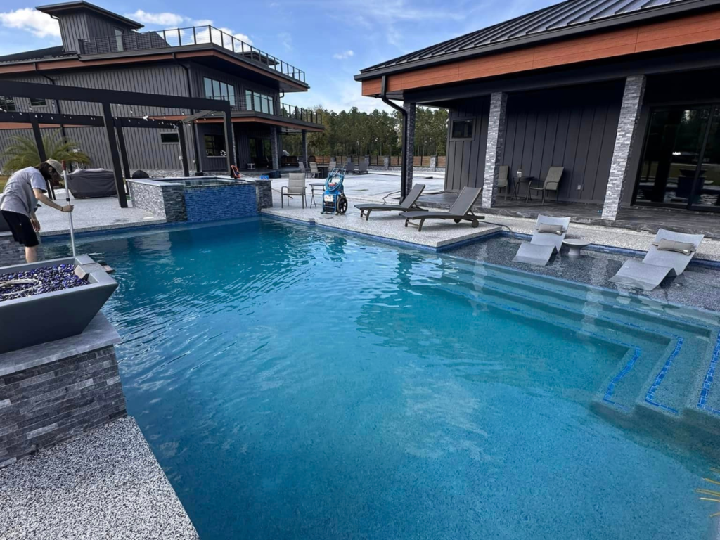 Swimming pool